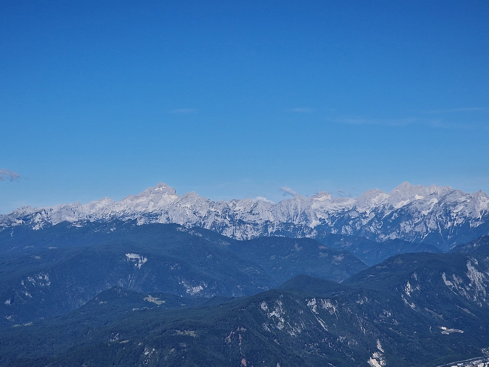 Slika je vidna v Google Chromu.