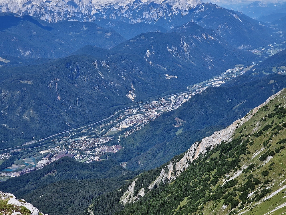 Slika je vidna v Google Chromu.