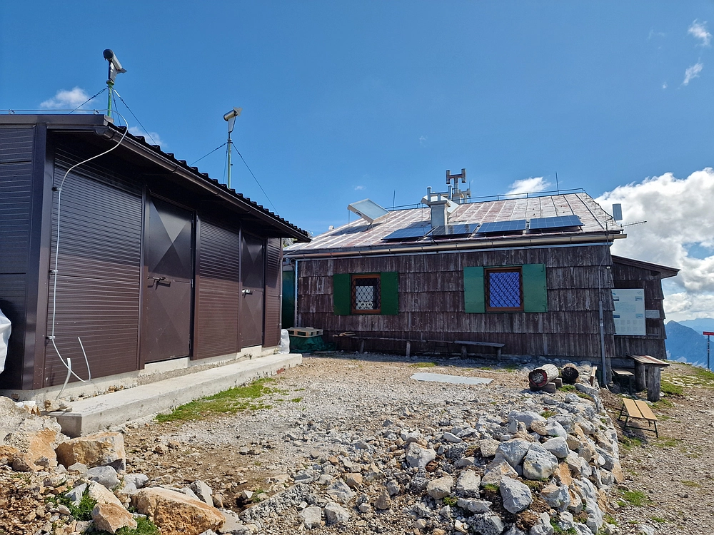 Slika je vidna v Google Chromu.