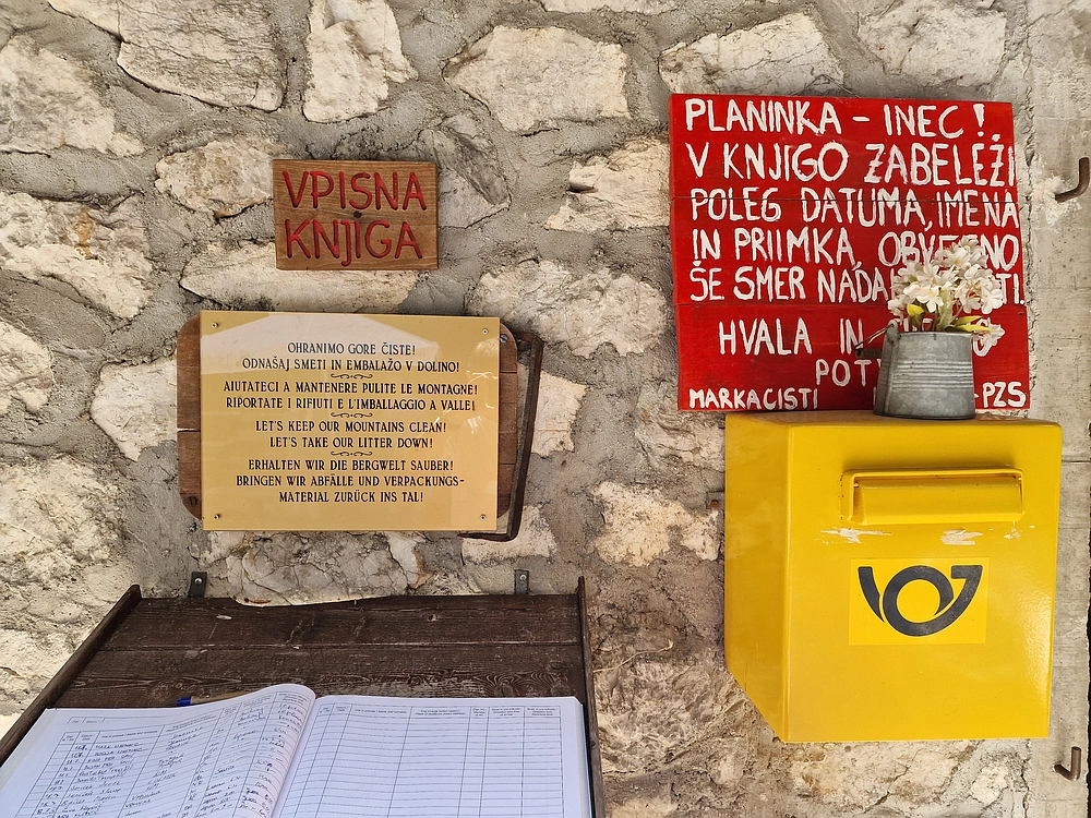 Slika je vidna v Google Chromu.