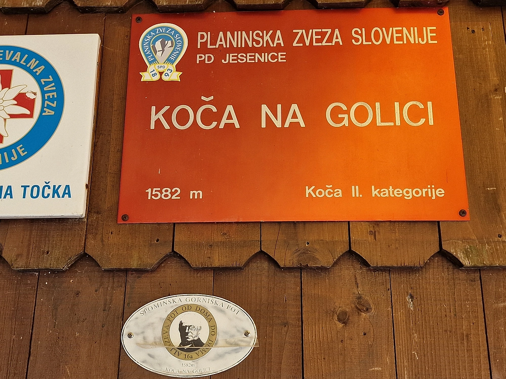 Slika je vidna v Google Chromu.