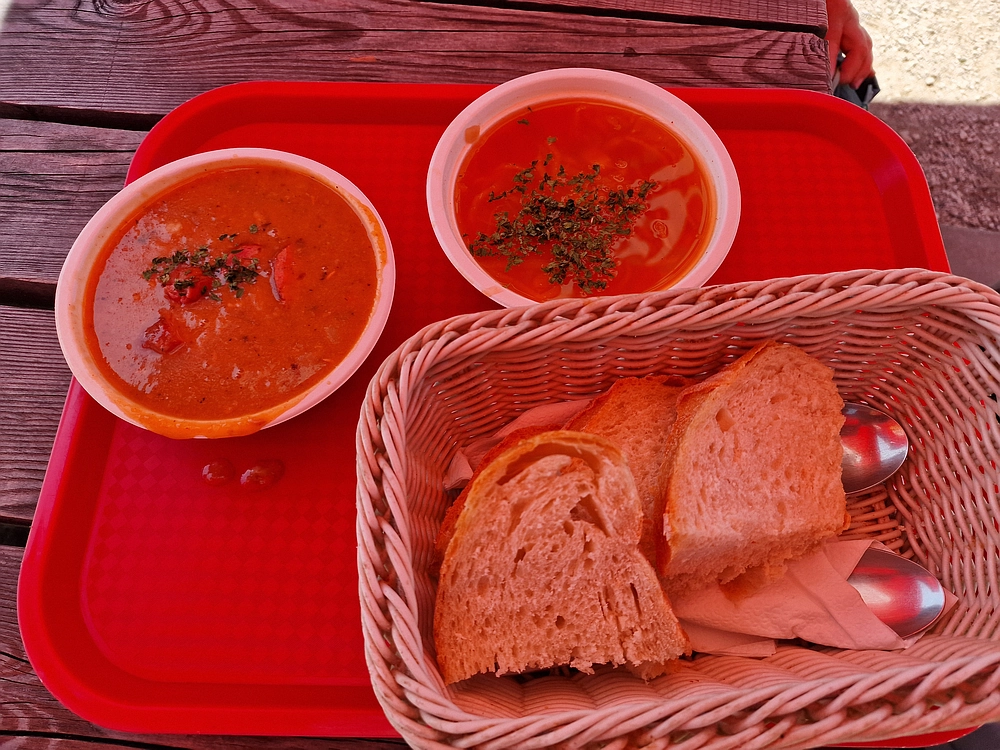 Slika je vidna v Google Chromu.