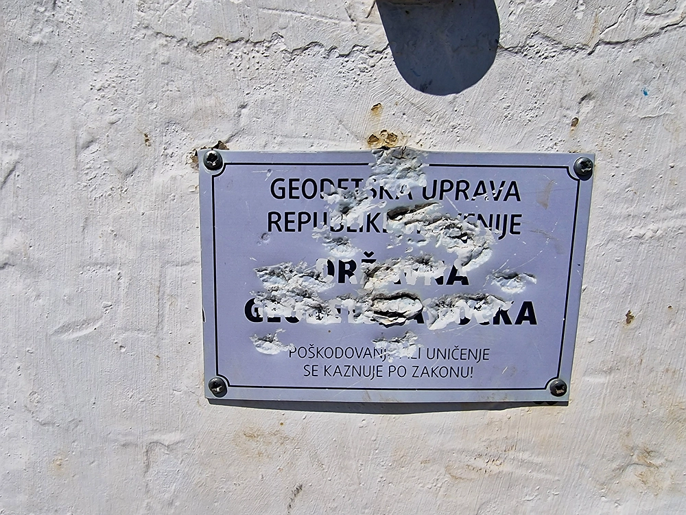 Slika je vidna v Google Chromu.