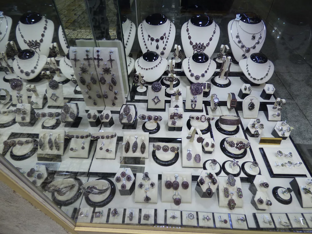 Slika je vidna v Google Chromu.