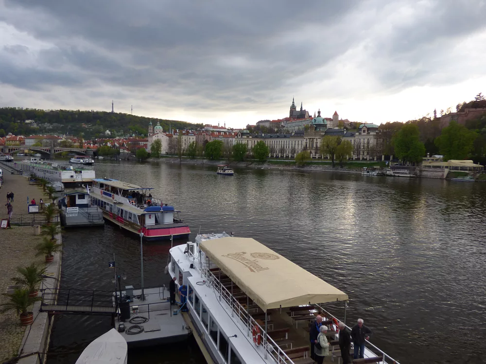 Slika je vidna v Google Chromu.
