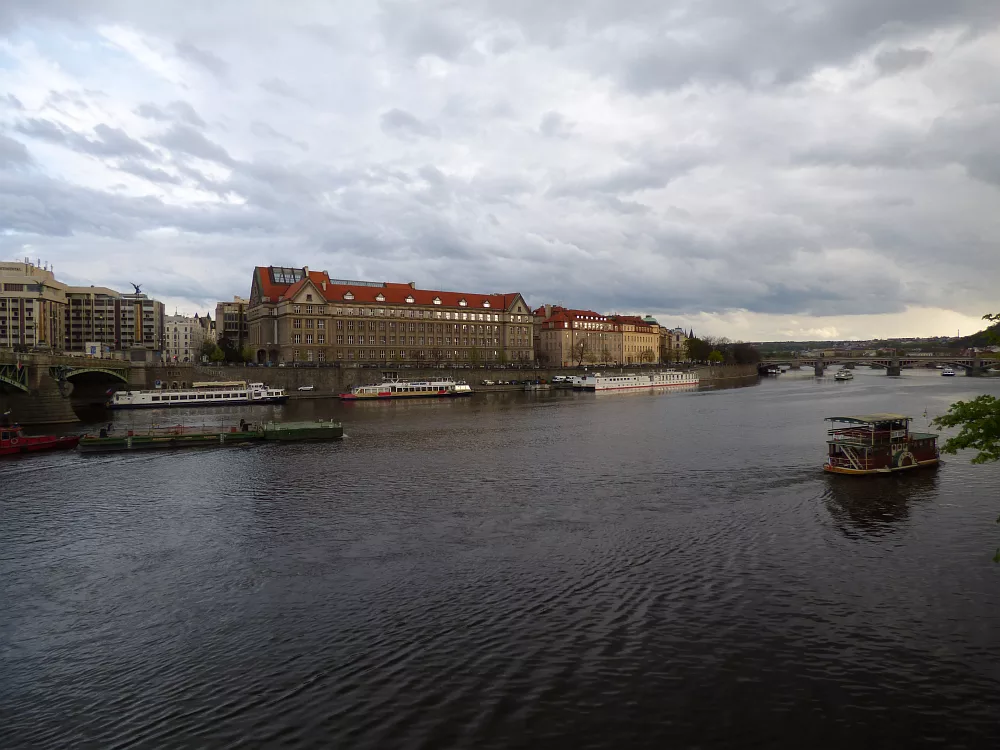 Slika je vidna v Google Chromu.