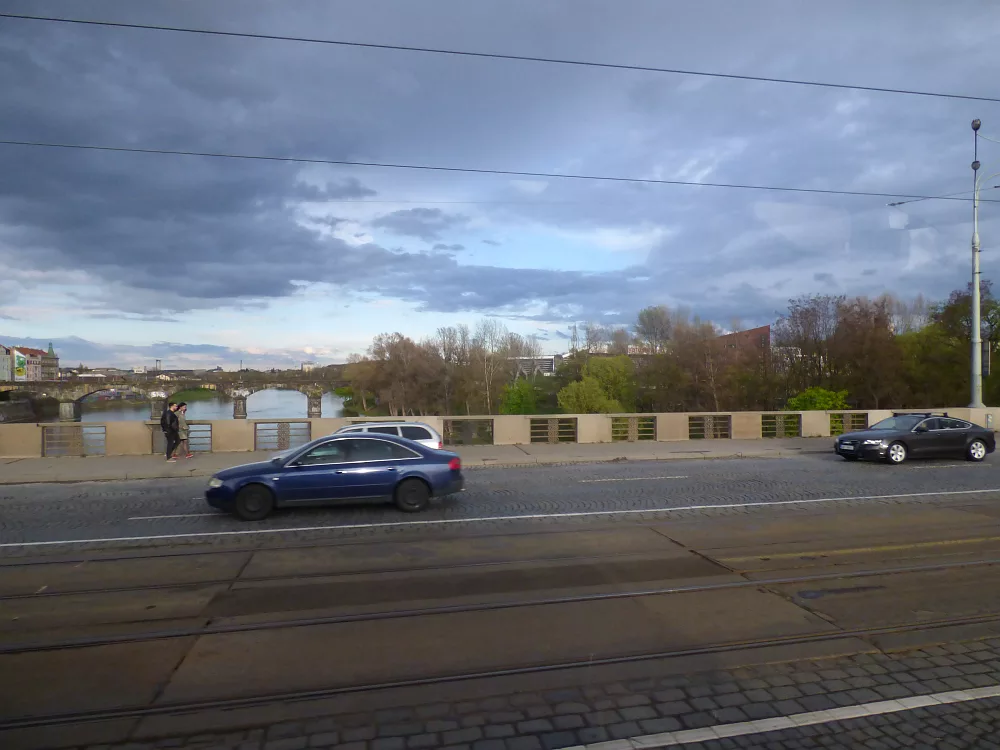 Slika je vidna v Google Chromu.