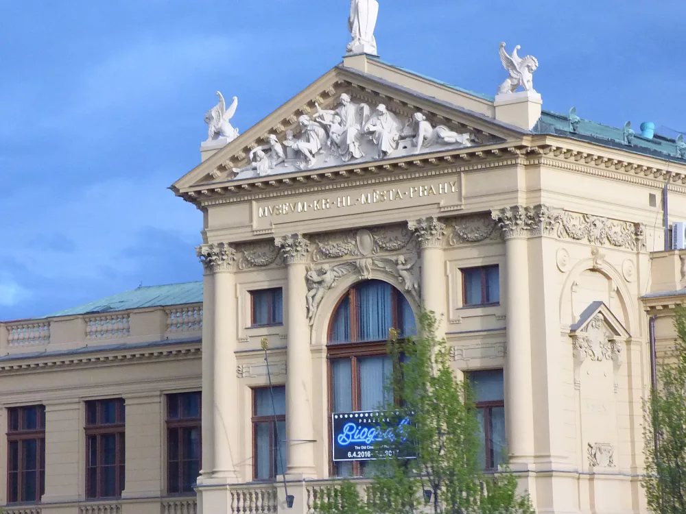 Slika je vidna v Google Chromu.