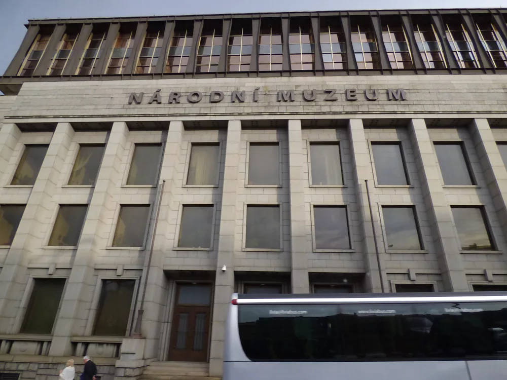 Slika je vidna v Google Chromu.