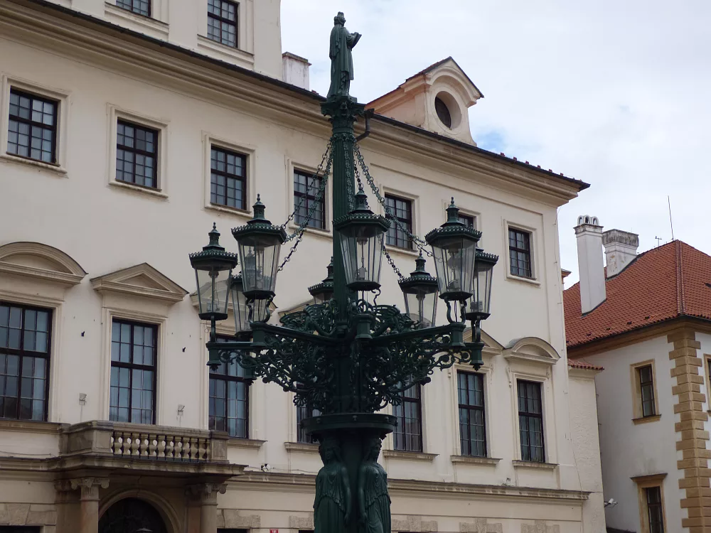 Slika je vidna v Google Chromu.