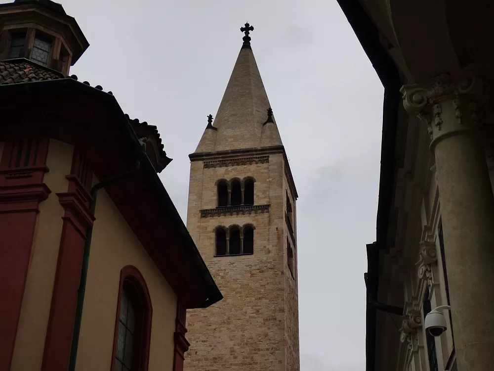 Slika je vidna v Google Chromu.