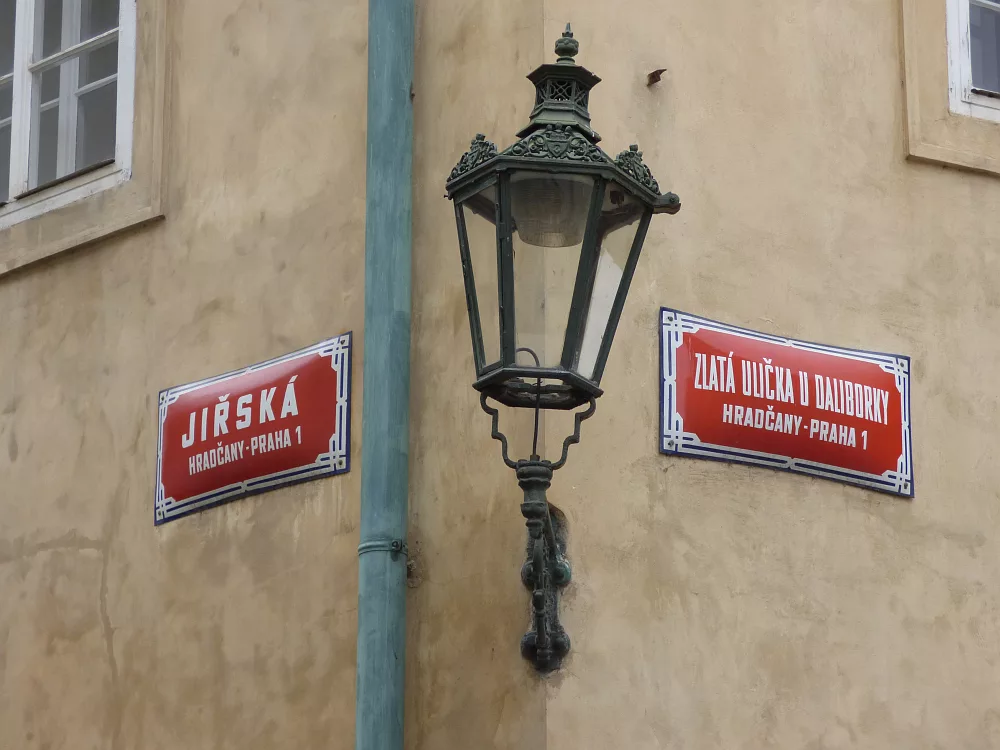 Slika je vidna v Google Chromu.