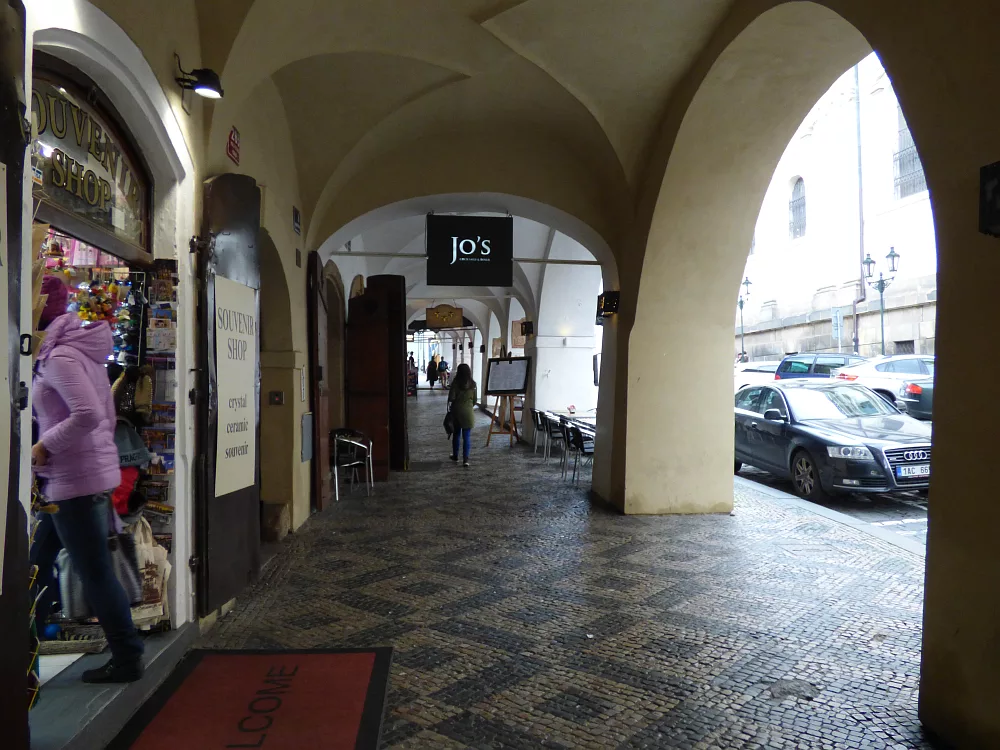 Slika je vidna v Google Chromu.